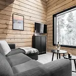 Apartment Lumikkomaeki B - Arctic Forest Retreat By Hilla